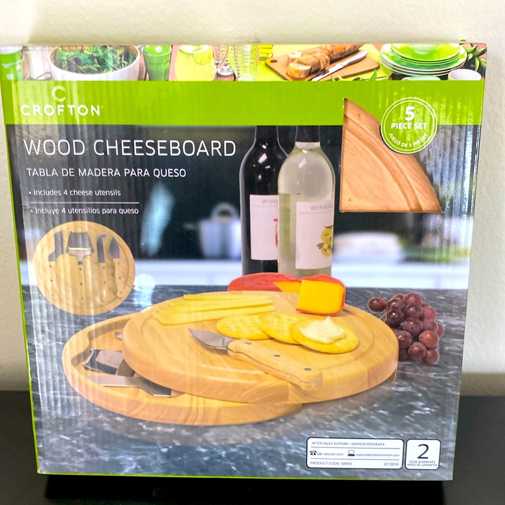 Wood cheese board